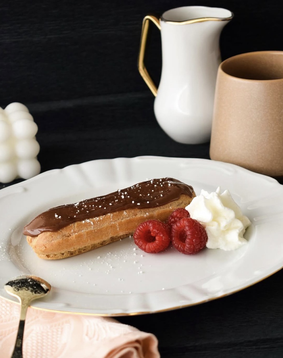 Eclair chocolate